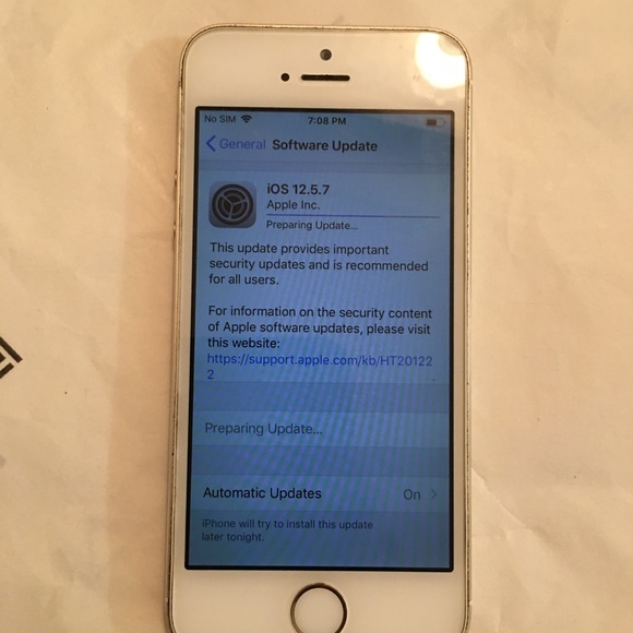Apple iPhone 5S GOLD 16 GB iOS 12.5.7 UNLOCKED - Picture 1 of 6